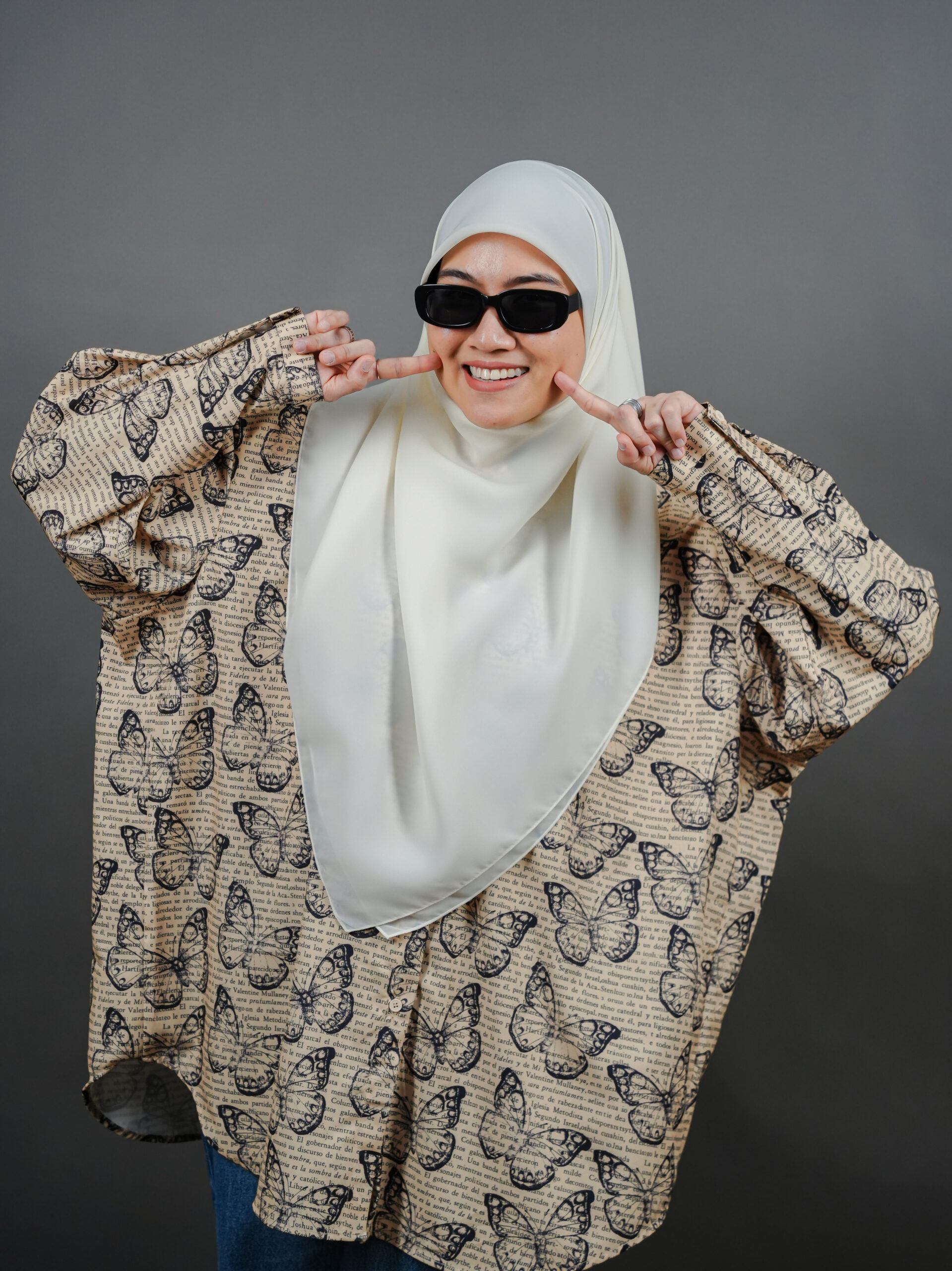 Novel Butterfly Khaki